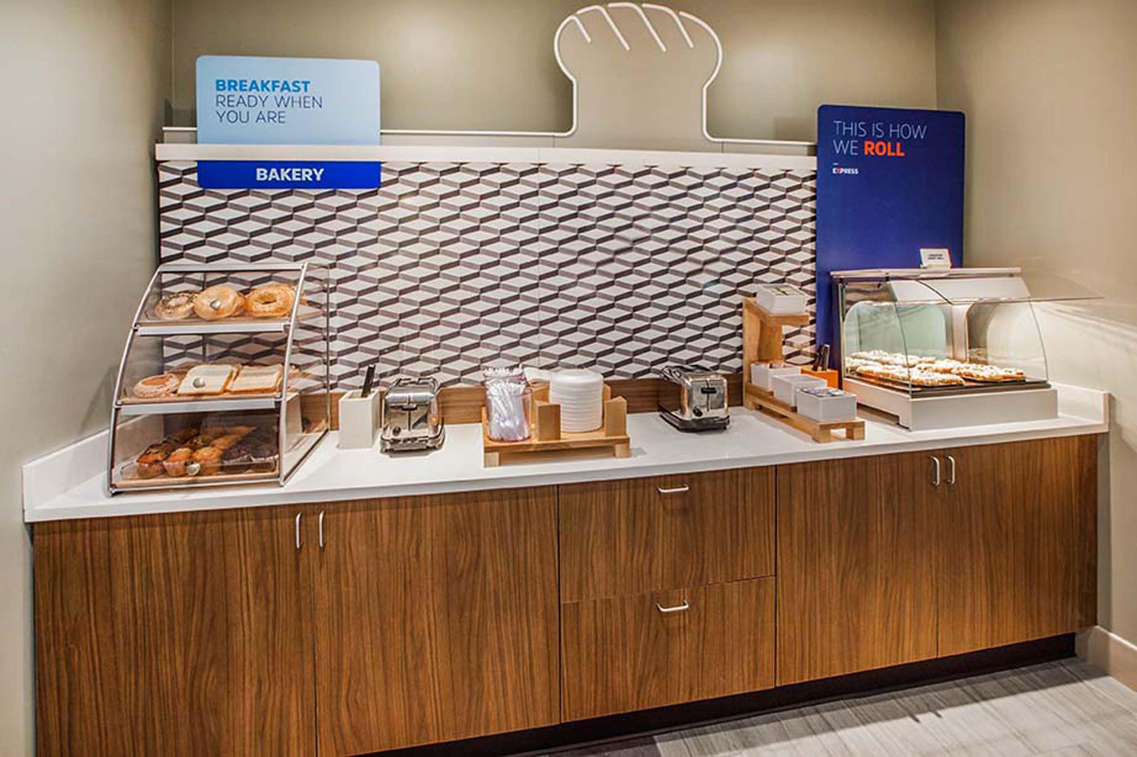 Holiday Inn Express Lexington Southwest Nicholasville By Ihg Ngoại thất bức ảnh