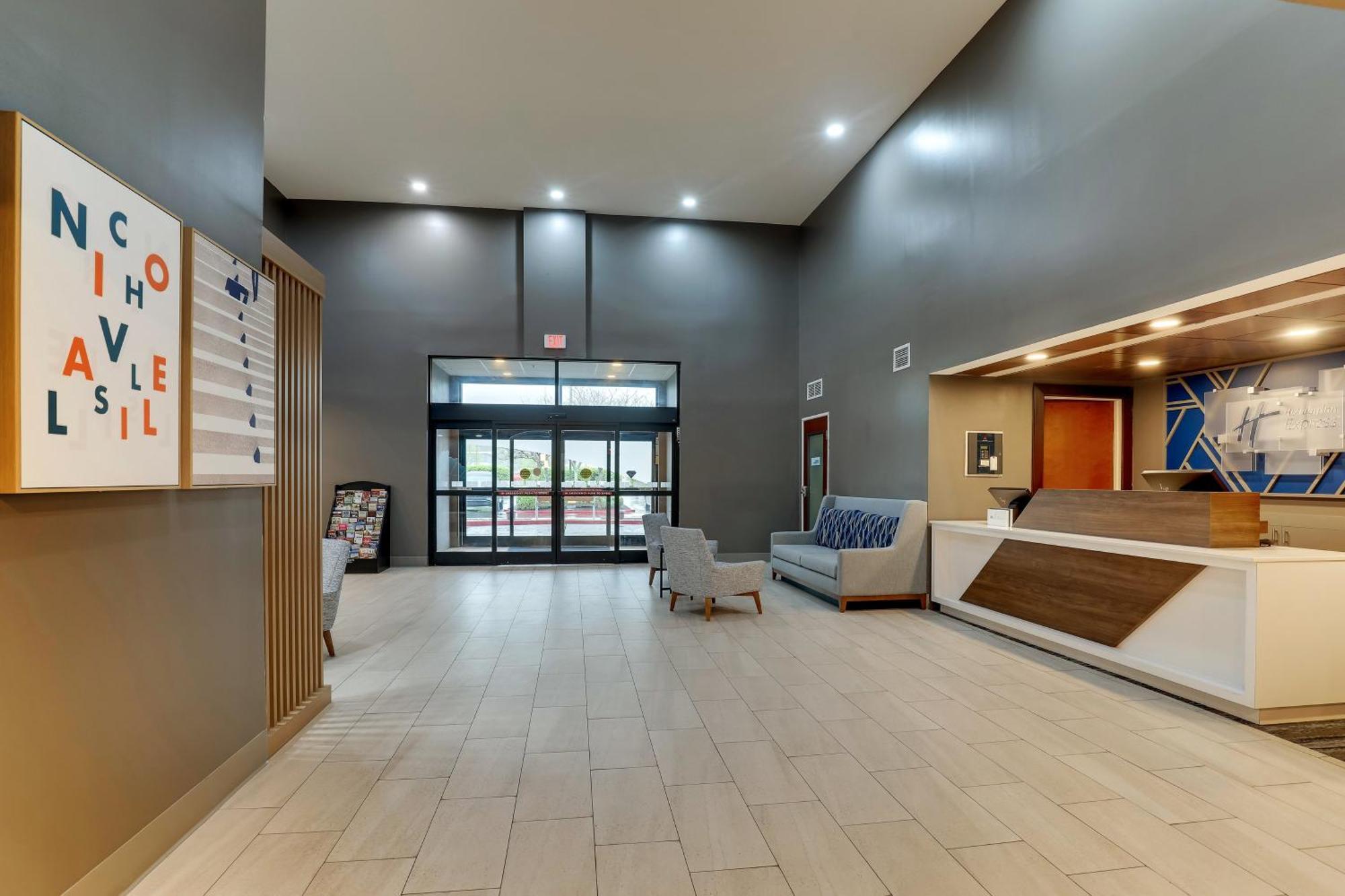 Holiday Inn Express Lexington Southwest Nicholasville By Ihg Ngoại thất bức ảnh