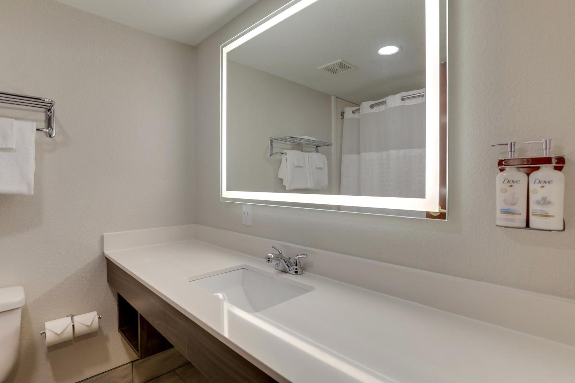 Holiday Inn Express Lexington Southwest Nicholasville By Ihg Ngoại thất bức ảnh